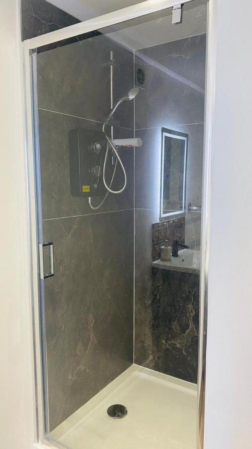 Luxury Beach Front Rooms- Pma Kirkcaldy Bagian luar foto